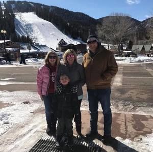 Meet your Posher, Jaye